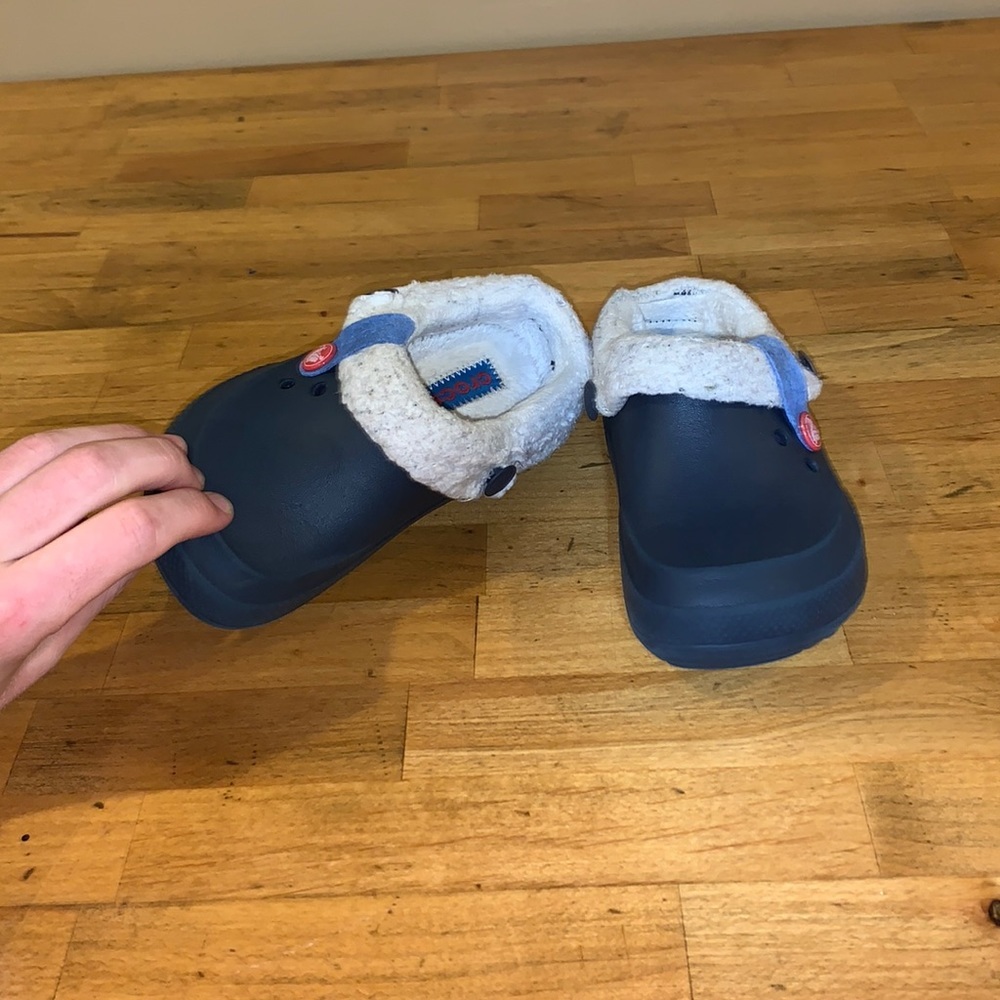 Crocs Fur Lined Kids Classic Clogs Size 10.5